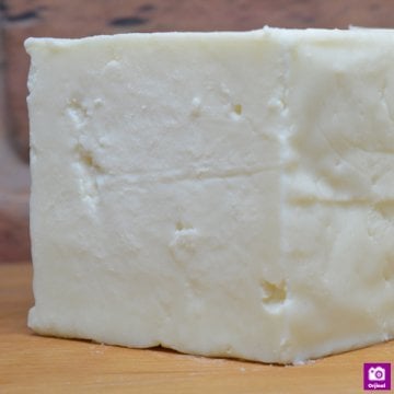 Tam Yağlı İnek Peyniri  700 Gr