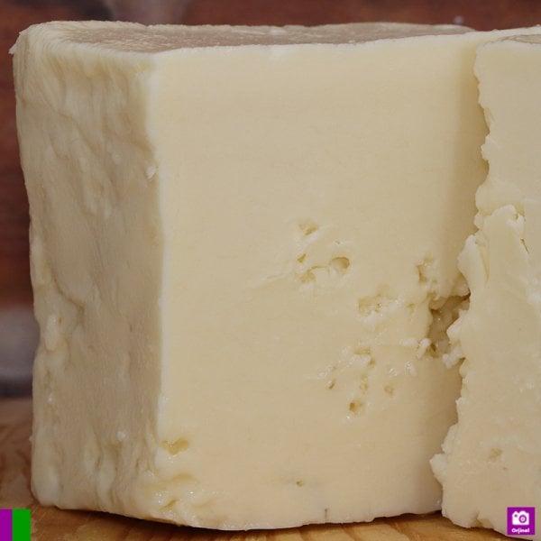 Ezine İnek Peyniri 700Gr