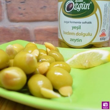 Badem Dolgulu Zeytin 650Gr