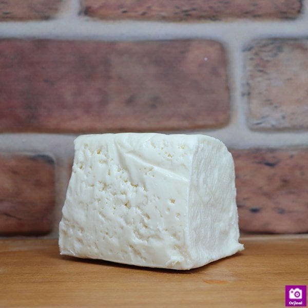 Tam Yağlı İnek Peyniri 600Gr